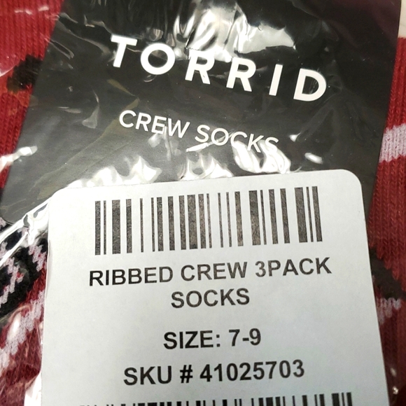 ❤️NWT TORRID WIDE WIDTH 3 PACK RIBBED CREW SOCKS - HEART & STAR GRAPHIC PRINT - Picture 6 of 8